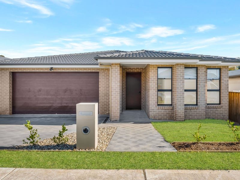 60 Dunstan Drive